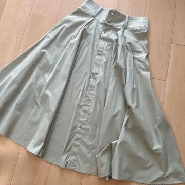 [새상품급] Pal'las Palace 롱 플레어 스커트 탁한 그린 L