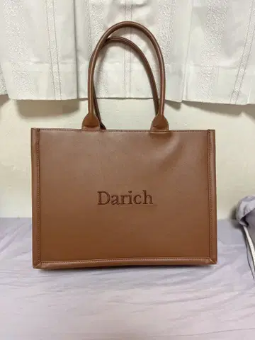Darich 로고 토트백 가죽 브라운