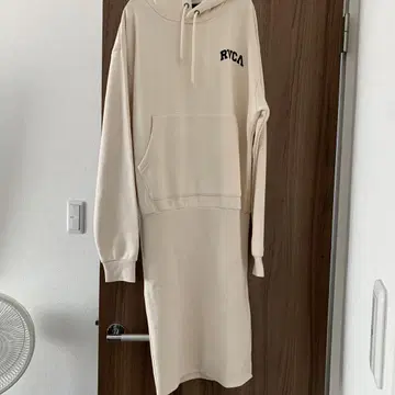 RVCA 후드 부착 원피스 M 베이지