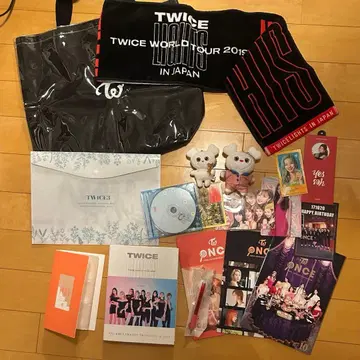TWICE 굿즈 묶음 판매