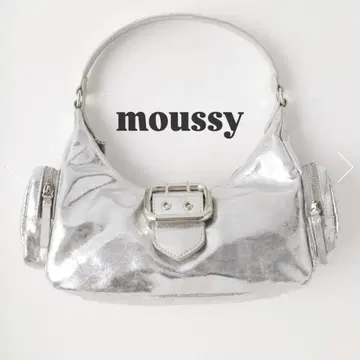 [ 새상품급 ] MOUSSY 메탈릭 실버 숄더백 y2k