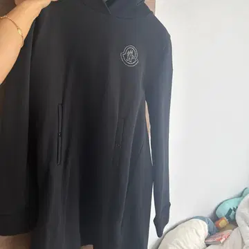 Moncler 블랙 후드 부착 미니 원피스