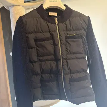 MONCLER 다운 자켓 니트 소매