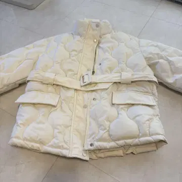 MINAGRAM 화이트 퀼팅 자켓