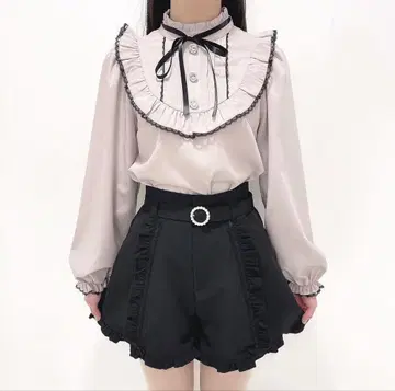 허니시나몬 사다리 레이스 숏팬츠 블랙