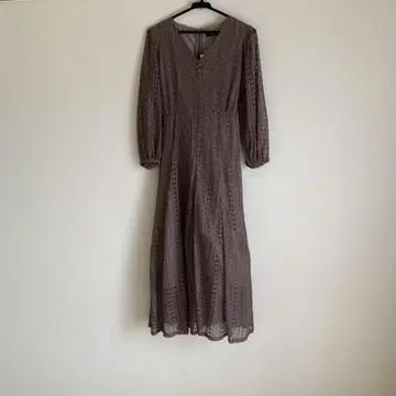 브라운 레이스 V넥 긴팔 원피스