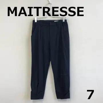 C1010A11 [ MAITRESSE ] 밑단 디자인 크롭 팬츠