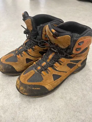 Mammut 등산화 브라운 블랙 하이컷