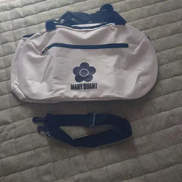 재입고 없음! 1점 한정판! 새상품 플라워 로고 대용량 보스턴 백 화이트