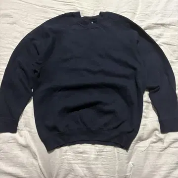 [ 새상품급 ] 러셀 네이비 맨투맨 XL