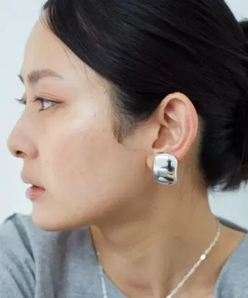 [ nothing and others ] 귀찌
