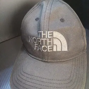 THE NORTH FACE 블랙 캡