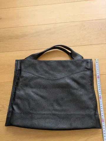 WAKO 블랙 가죽 토트백