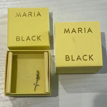 MARIA BLACK 크로스 한쪽 귀걸이