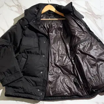 [새상품급] +J 유니클로 질 샌더 2way 다운 자켓 블랙 L