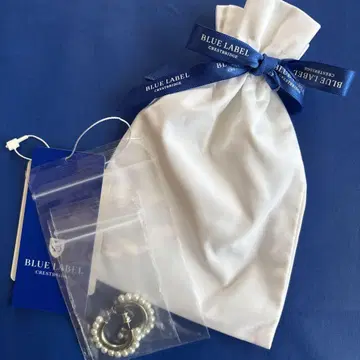 BLUE LABEL CRESTBRIDGE 펄 귀걸이