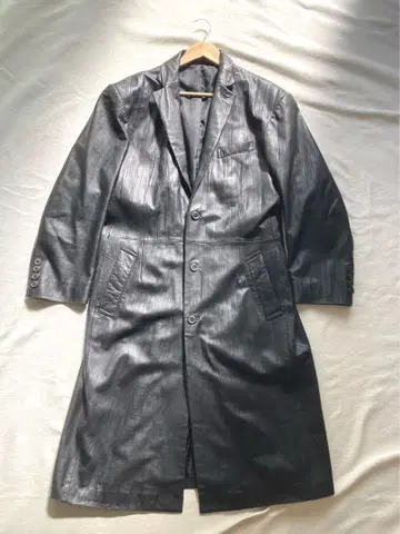 BIGLIDUE 램 가죽 주름 가공 롱 체스터 코트 블랙 50 새상품급