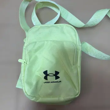 UNDER ARMOUR 라이트 그린 숄더백