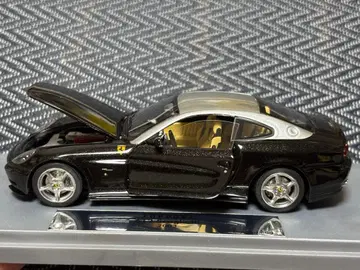 페라리 612 스칼리에티 블랙 1/43