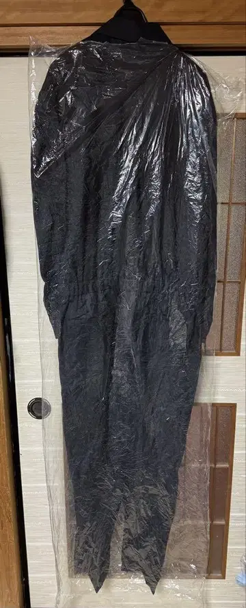 미사용 새상품 MB LIMITED 비슈 울 점프 수트