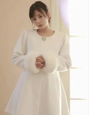 evelyn 비쥬 코트 화이트 2023
