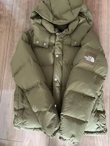 THE NORTH FACE 올리브 다운 자켓
