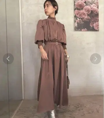 새상품급 BALLOON SLEEVE RIB DRESS Ameri