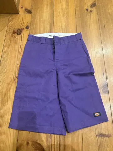 큐소네코가미 사인 포함 Dickies 하프 팬츠