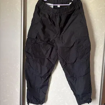 UNIQLO 블랙 카고 팬츠 4 포켓 드로우 코드 포함