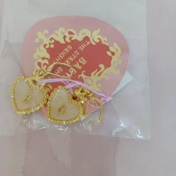 BABY, HEART TRUMP 귀걸이 월요일까지 세일