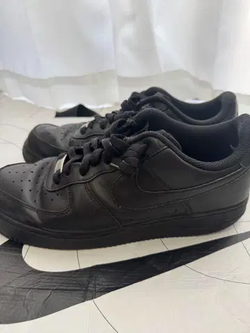 에어포스 스니커즈/블랙