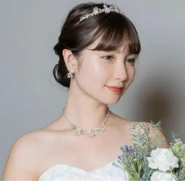 결혼식 액세서리 티아라, 목걸이, 귀걸이 Moe Bridal