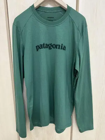 patagonia 그린 긴팔 티셔츠 S 사이즈 폴리에스테르 100%