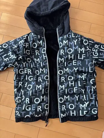 Tommy Hilfiger 후드 부착 자켓