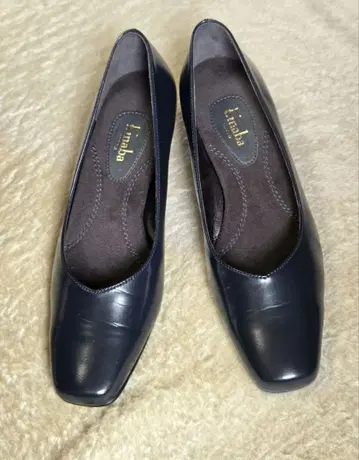 [ 고품질 ] t.inaba 네이비 펌프스 22.5 힐 3.5cm