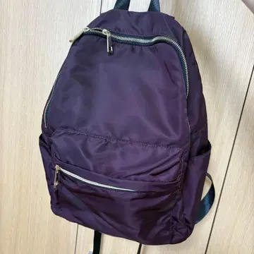 그린 레이블 릴랙싱 백팩