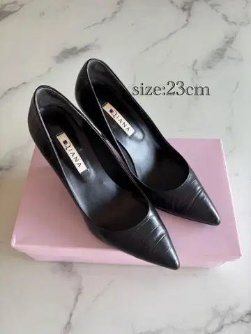 DIANA 악어 무늬 블랙 하이힐 23cm