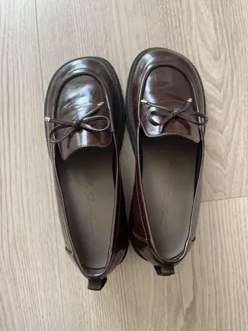 타쿠보 카린 x LE TALON 리본 플랫폼 로퍼