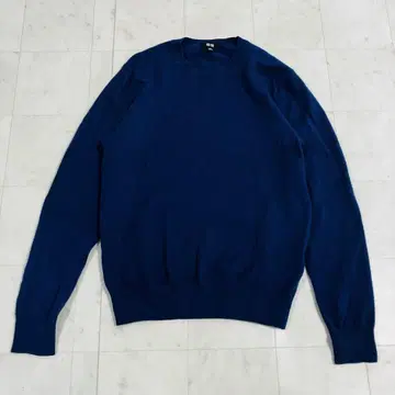 캐시미어 100% UNIQLO 네이비 크루넥 스웨터