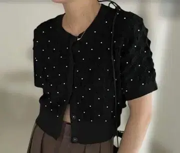 새상품 블랙 카프리슈 레마쥬 땡땡이 가디건