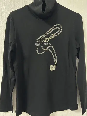 VALENZA 40 블랙 터틀넥 긴팔
