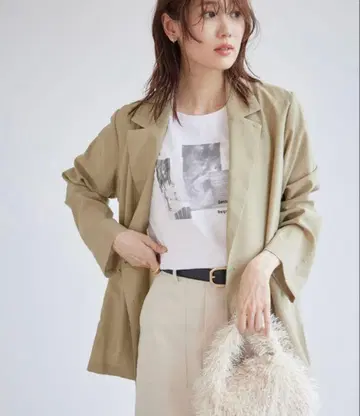 새상품 로페피크닉 린넨 느낌 시어 더블 테일러드 자켓