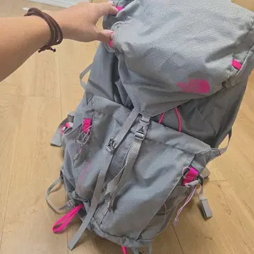 새상품급 THE NORTH FACE 백팩 BANCHEE 35