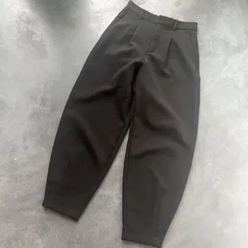 ZARA 배럴 레그 커브 팬츠 자라 블랙 XS 사이즈 새상품급