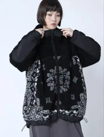 라슈드 페이즐리 보아 블루종