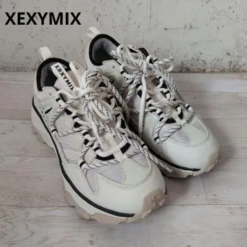 [새상품급] J18 XEYMIX 화이트/베이지 스니커즈 24cm