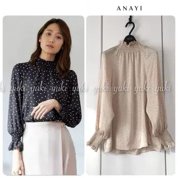 ANAYI 랜덤 도트 프린트 셔링 블라우스