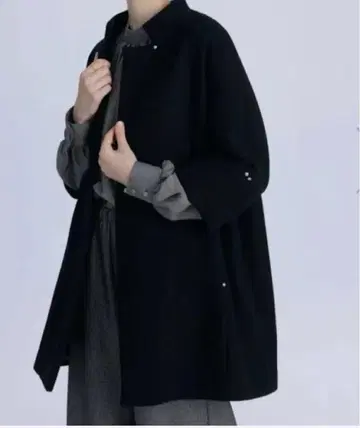 만사르 빨간색 코트