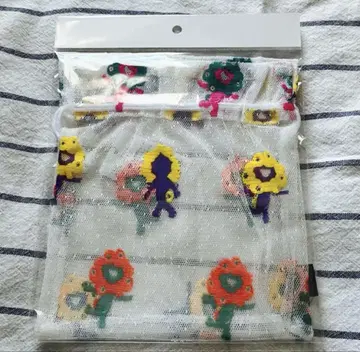 새상품 * 미야쿠미야쿠 레이스 복조리 파우치 보더 컬러