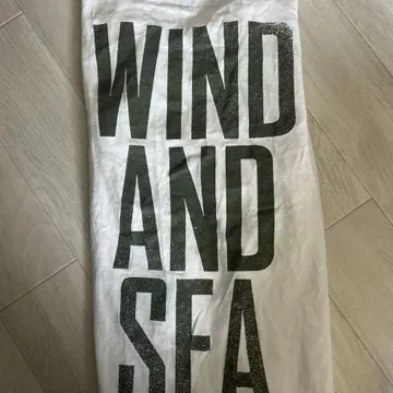WIND AND SEA 화이트 롱T